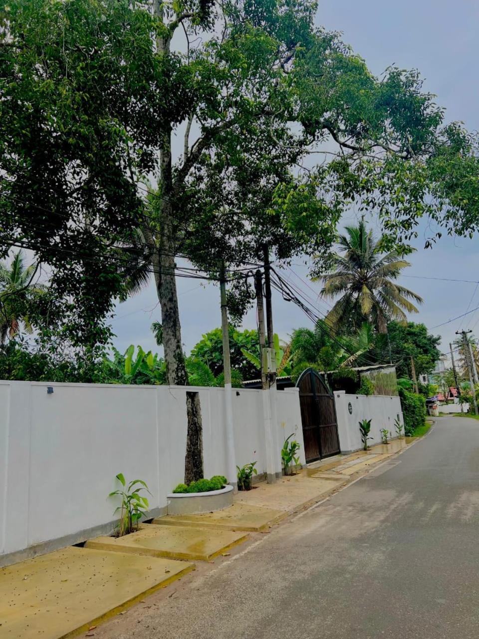 The Embrace Villa Matara Exterior photo